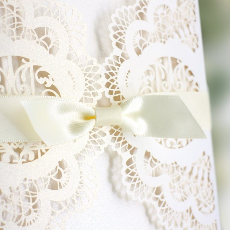 How planning a wedding using Amazon is easy and fast