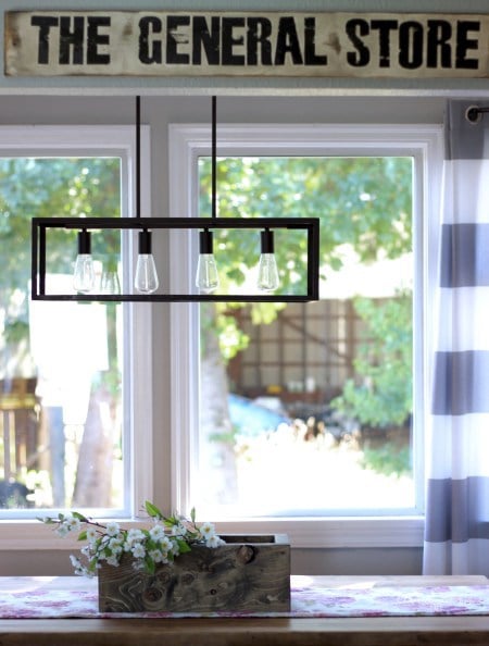 farmhouse chandeliers on a budget. DIY Farmhouse decor ideas for the home that can be used for inspiration to plan your wedding. DIY Rustic wedding decor ideas that you can steal from farmhouse decorations to inspire your style. Farmhouse modern decor ideas to use for your wedding inspiration #modernhomedecor #farmhousedecor #rusticwedding #decorideas