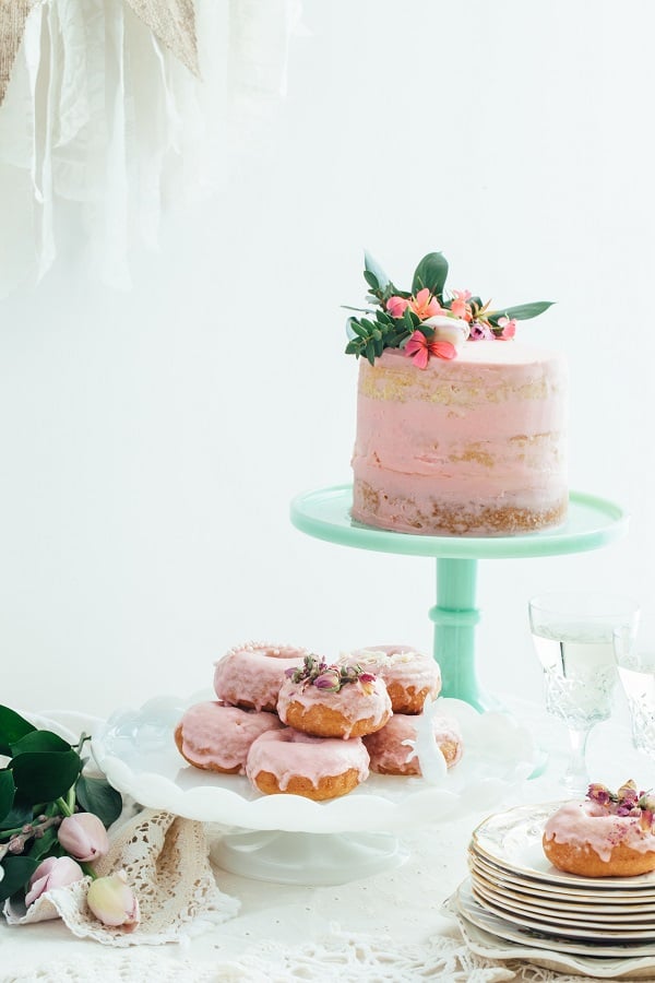 Bridal shower ideas for those planning one. How to plan a bridal shower on a budget. Bridal shower games. Bridal shower ideas on a budget. DIY Bridal shower ideas/ Wedding shower ideas and hacks for planning on a budget #bridalshower #weddingshower