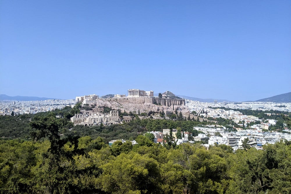 Check out these Cheap vacation spots for couples! Cheap weekend getaways for couples! Ideas for budget-friendly vacation destinations for couples. Vacation Ideas for Couples: Best Bucket List Getaways for Couples.
