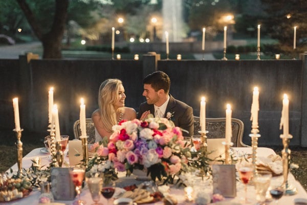 Vintage wedding decoration ideas for your your tables. 