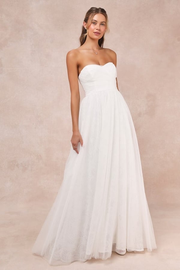 Find your dream wedding dress without breaking the bank! We have a curated list of affordable wedding dresses that offer stunning styles for every bride. From elegant lace to flowing chiffon, each piece is crafted with care to make your special day unforgettable. Embrace elegance and style at a price you'll love. Perfect for budget-savvy brides seeking quality and beauty. Click here now and say "I do" to the dress of your dreams!