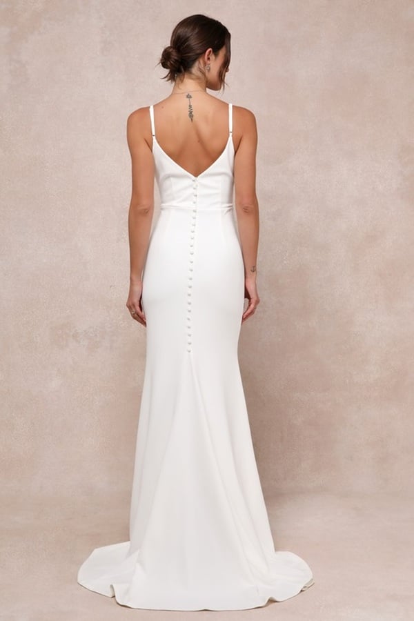 Find your dream wedding dress without breaking the bank! We have a curated list of affordable wedding dresses that offer stunning styles for every bride. From elegant lace to flowing chiffon, each piece is crafted with care to make your special day unforgettable. Embrace elegance and style at a price you'll love. Perfect for budget-savvy brides seeking quality and beauty. Click here now and say "I do" to the dress of your dreams!