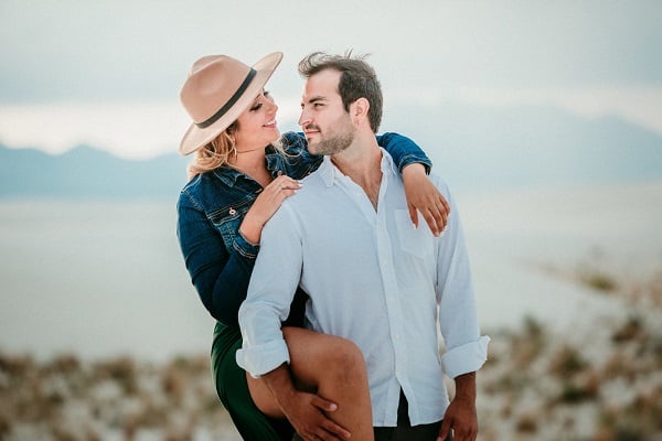 loving travel partner that love each other
