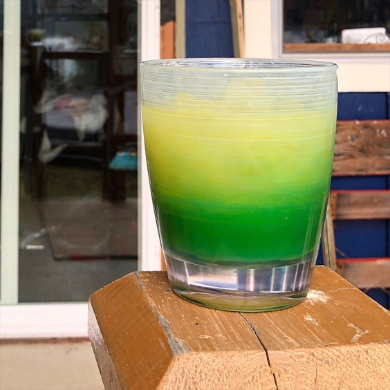 The best Homemade Margaritas! How to make a margarita with just three natural ingredients! Nothing fake, neon green, and no sugary chemicals!