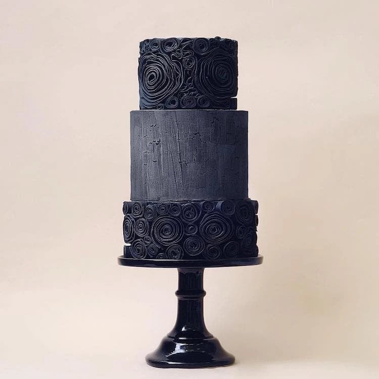 Amazing black wedding cake ideas. The choice of a wedding cake is an important moment in preparation for the celebration. It should not only be very tasty, but also memorable. If you want to surprise your guests, then a black wedding cake is a great idea.