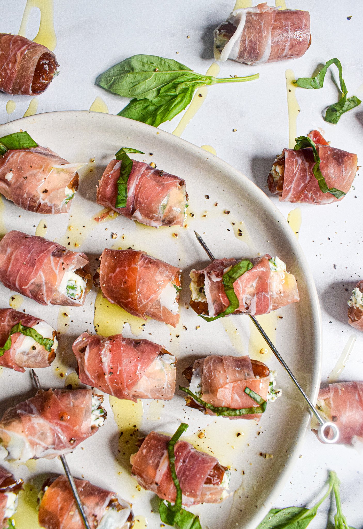 18 Delicious Summer Wedding Appetizers On A Budget