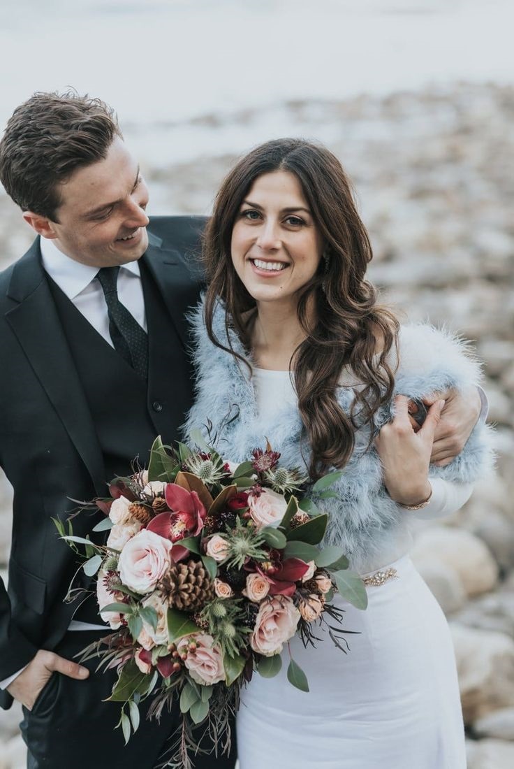 Sprinkle of snow in this spectacular banff national park wedding. Check out this elegant wedding bouquet perfect for winter weddings.