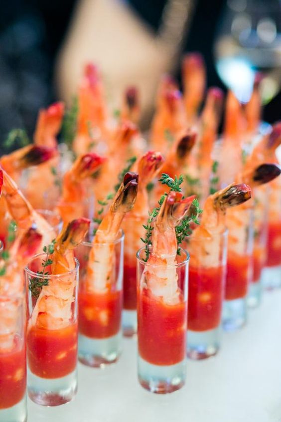 Cheap wedding cocktail appetizers. Here are a few Cocktail Hour Appetizers Your Guests will love at your budget wedding reception.