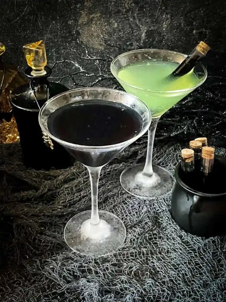 Make a fun and familiar cocktail this Halloween with this Poison Apple Halloween Cocktail. A twist on an apple daiquiri using rum and schnapps with a “poison” floater.