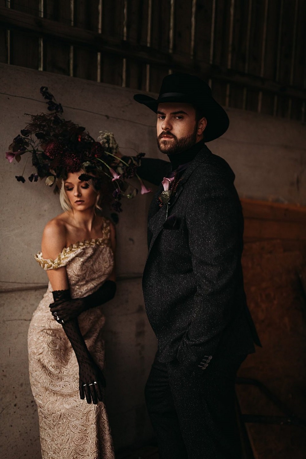 Spooky Halloween-themed style shoots! Check out these amazing Halloween wedding ideas to inspire your own wedding. Spooky wedding ideas for couples planning a Halloween wedding!