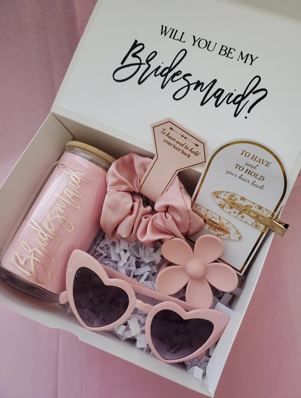 Looking for the best bridesmaid proposal boxes on Amazon Prime Day? 💍 Discover affordable bridesmaid proposal gifts, cute bridesmaid box ideas, personalized gifts, satin robes, jewelry, tumblers, candles, makeup bags and bridesmaid gift box fillers. These Amazon bridesmaid finds are perfect for asking your besties to be part of your big day without breaking your wedding budget! Shop Prime Day deals, find budget-friendly bridesmaid proposal ideas and create beautiful proposal boxes your girls will love. Save this Pinterest guide for your wedding planning inspiration! 💕 #BridesmaidProposalBox #AmazonWeddingFinds #AmazonPrimeDay #BridesmaidGifts #WeddingPlanning