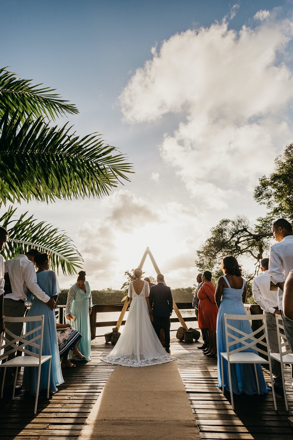 Here are 12 Insane alternative wedding ideas to save money! Use these wedding hacks to save money on your wedding without stressing! You don't need to go into debt to have your dream wedding! Find all the unique ways to save money using budget-friendly wedding ideas THAT WORK!