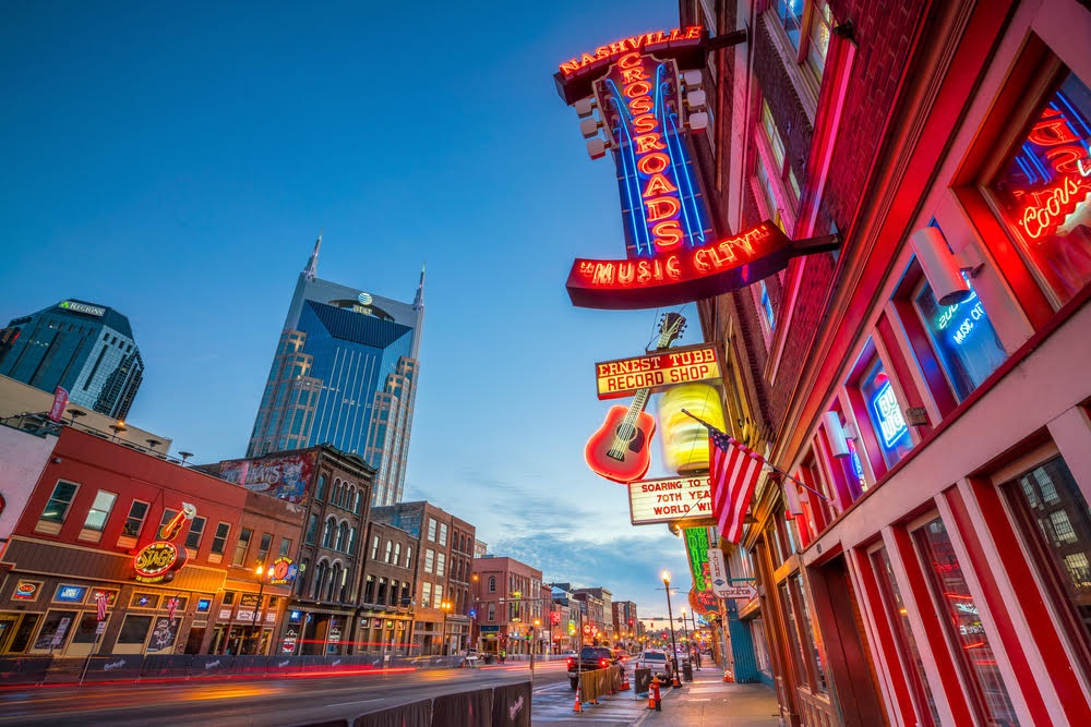 No list of the best bachelorette party destinations in the USA would be complete without talking about Nashville. After all, this vibrant college town is home to Vanderbilt University and is known for being an influential part of the country music scene since the Grand Ole Opry and The Country Music Hall of Fame can be found here.  As a result, there are a ton of great bars and honky-tonks with live music where you can dance the night away. In fact, most of the city’s best honky-tonks can be found on Broadway, otherwise known as ‘NashVegas.’