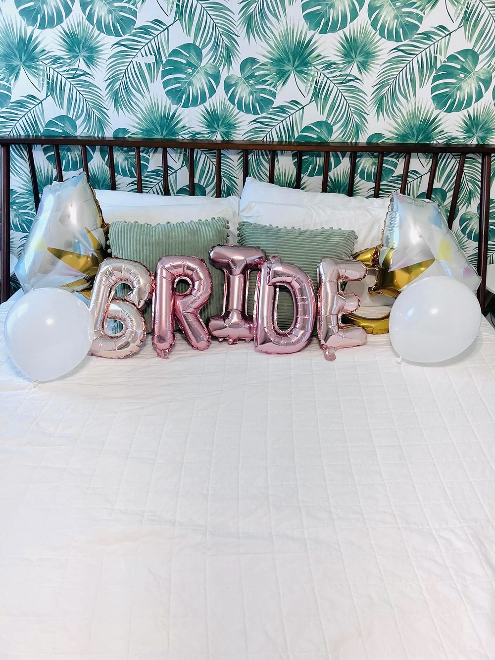 Plan the perfect bachelorette party in Clearwater. We love bachelorettes destinations in the US! If you are looking for a fun bachelorette destination in the US check out Clearwater in Florida!