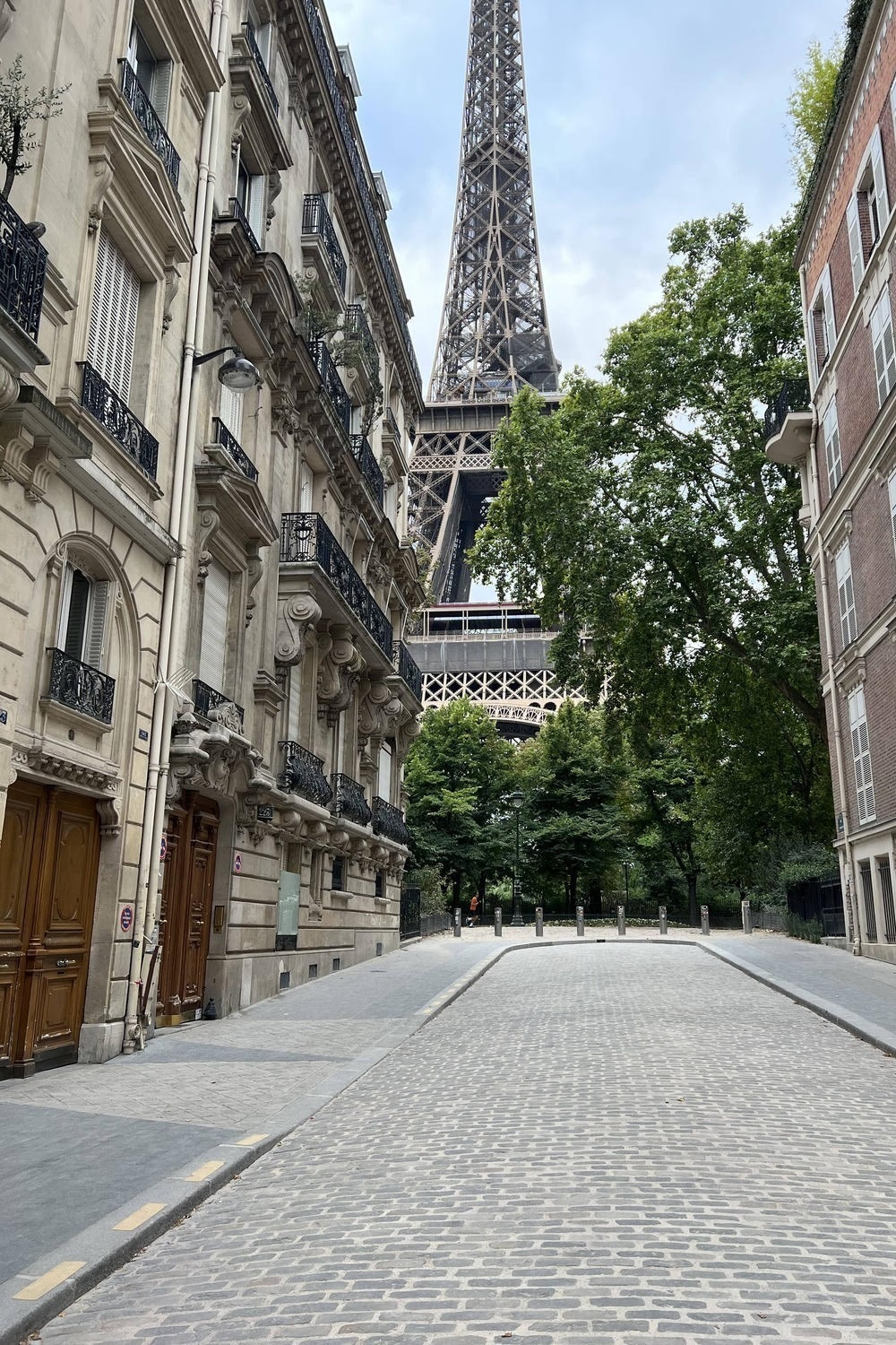 One of the best winter bachelorette party destinations is the city of Paris in France. The city is known as a very romantic city, and there are many date ideas in Paris! Besides that, this beautiful city has a lot of things to see and do that are great for a bachelorette party in winter.