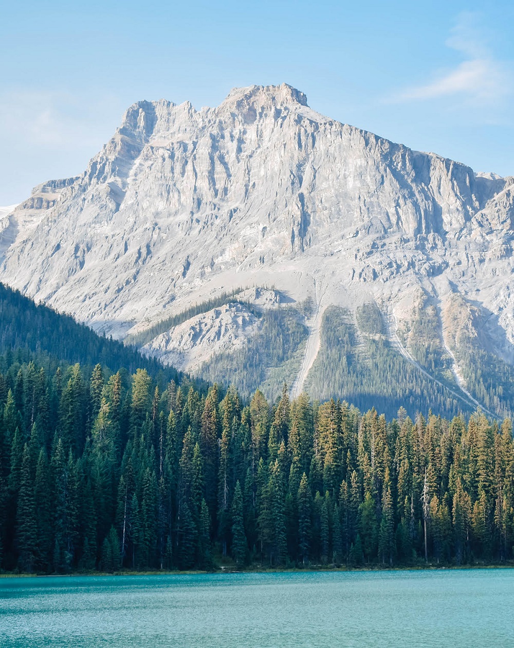 Escape to the stunning wilderness of Yoho National Park in Canada for your dream honeymoon. Explore the rugged mountains, crystal-clear lakes, and cascading waterfalls while enjoying the fresh mountain air. Indulge in romantic hikes, picnics by the lake, and stargazing under the clear night sky. With luxury accommodations and endless opportunities for adventure, Yoho National Park is the perfect destination to start your happily ever after. Book your dream honeymoon today! 