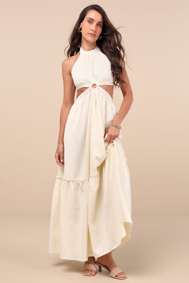What to Wear to Try on Wedding Dresses. Check out these tips on what to wear to try on wedding dresses that many brides-to-be wonder about. If you're looking for ideas of what to wear when you go wedding dress shopping and try on dresses, here are some great tips for what you should wear for undergarments based on the different types and styles of dresses you might want to try.