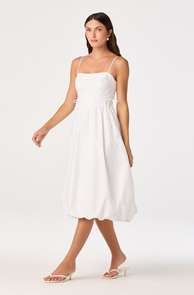 What to Wear to Try on Wedding Dresses. Check out these tips on what to wear to try on wedding dresses that many brides-to-be wonder about. If you're looking for ideas of what to wear when you go wedding dress shopping and try on dresses, here are some great tips for what you should wear for undergarments based on the different types and styles of dresses you might want to try.