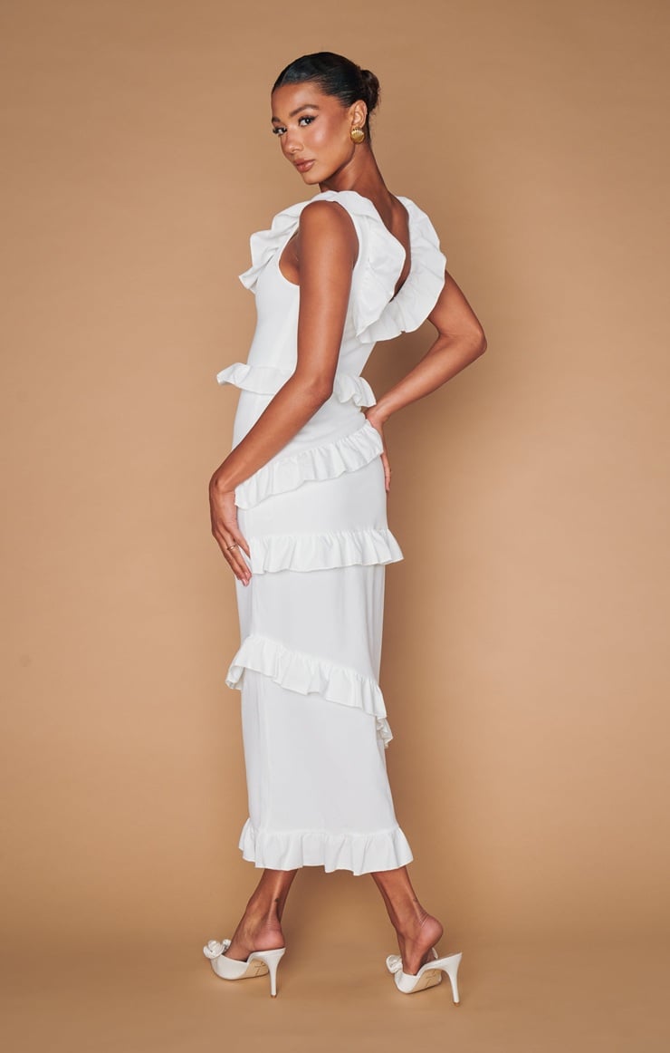 Plus size bridal shower tea party dress. If you would like guidance on what to wear to a tea party, you can explore this article for dress code suggestions and fashion advice to create your ideal outfit for a tea party, afternoon tea, or high tea. Whether attending a tea party, baby shower, bridal shower, or birthday celebration, we have you covered with outfit ideas. You can find tips on tea party attire, including high tea party outfits, afternoon tea ensembles, and classy high tea party attire for women.
