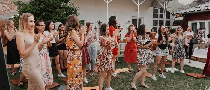 Who Should You Invite To a Bridal Shower? Planning a bridal shower? Make it a memorable day by inviting the right guests! Include close family members who have been part of the bride’s journey, cherished friends who have shared countless memories, and the supportive bridal party members who are ready to stand by her on the big day. These individuals should be those who truly care for the bride and groom, eager to celebrate their love and future together. Create a warm atmosphere filled with laughter, love, and joy by gathering those who mean the most to the couple. 🎉💍✨