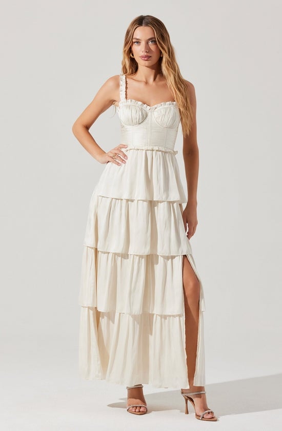 Spring Bridal Shower Dress Ideas ๐ฟ๐! Check out our outfit choices for your bridal shower perfect for spring! Opt for light, airy fabrics and floral prints that mirror the season's natural charm. Choose a pastel palette featuring blush, mint, or lavender hues to create a fresh and enchanting look. Pair your spring bridal shower dress with delicate jewelry and stylish, comfortable shoes to ensure you shine throughout the celebration. Let your outfit reflect the joyous occasion as you celebrate love and new beginnings! #SpringFashion #BridalStyle