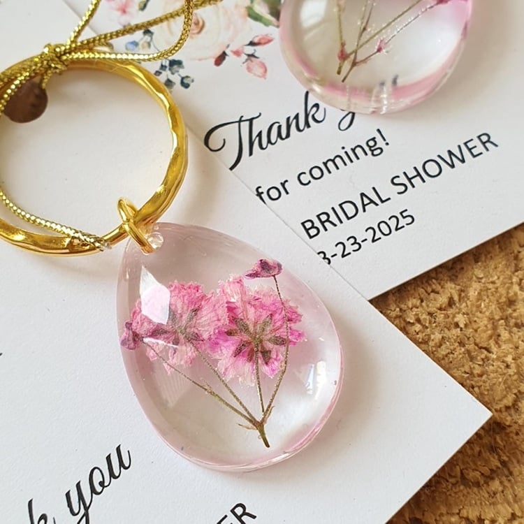 Transform your bridal shower into a springtime dream with these fun ideas! ๐ทโจ From whimsical garden parties to elegant vintage themes, discover how to decorate with vibrant florals, soft pastels, and charming table settings. Dress the part with flowy dresses in fresh spring hues. Engage guests with interactive activities like tea-tasting or calligraphy. Personalize with thoughtful favors, and let spring's magic inspire your celebration! #SpringBridalShower #SpringDecor #BridalShowerDressIdeas