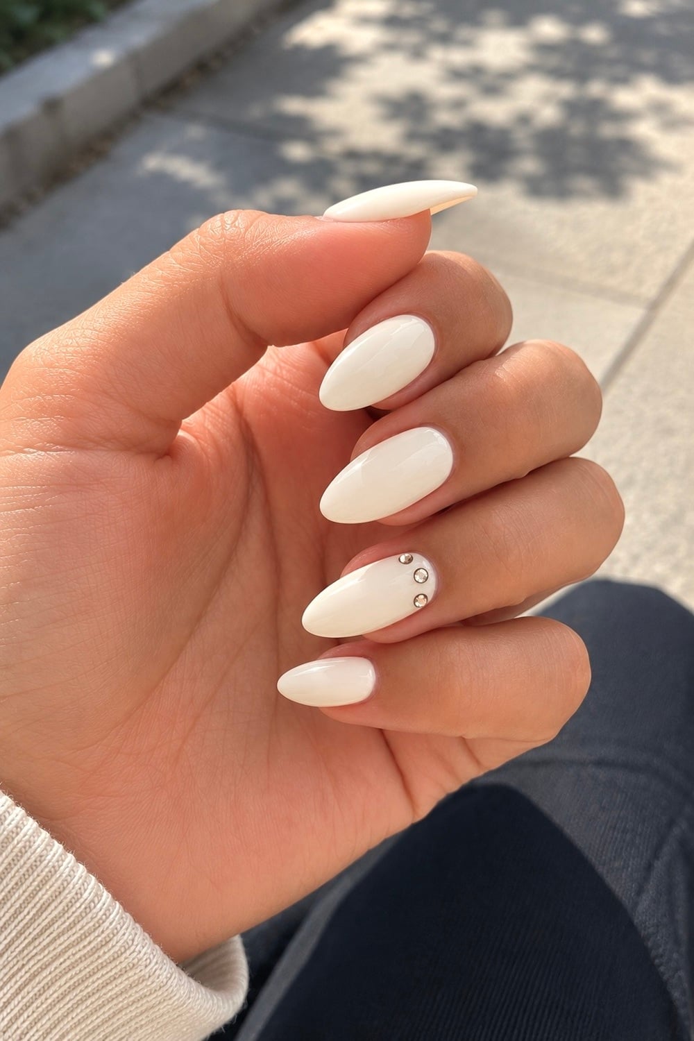 Discover stunning almond engagement nail ideas that are perfect for brides-to-be looking to dazzle on their special day. These elegant designs, featuring romantic nail art and bridal nail trends, offer the ideal balance of sophistication and style. From delicate lace patterns to shimmering metallic accents, these bridal manicure ideas cater to every taste. Incorporate wedding nail inspiration and glamorous nail designs into your look, ensuring your nails are Pinterest-ready and a true reflection of your bridal elegance.