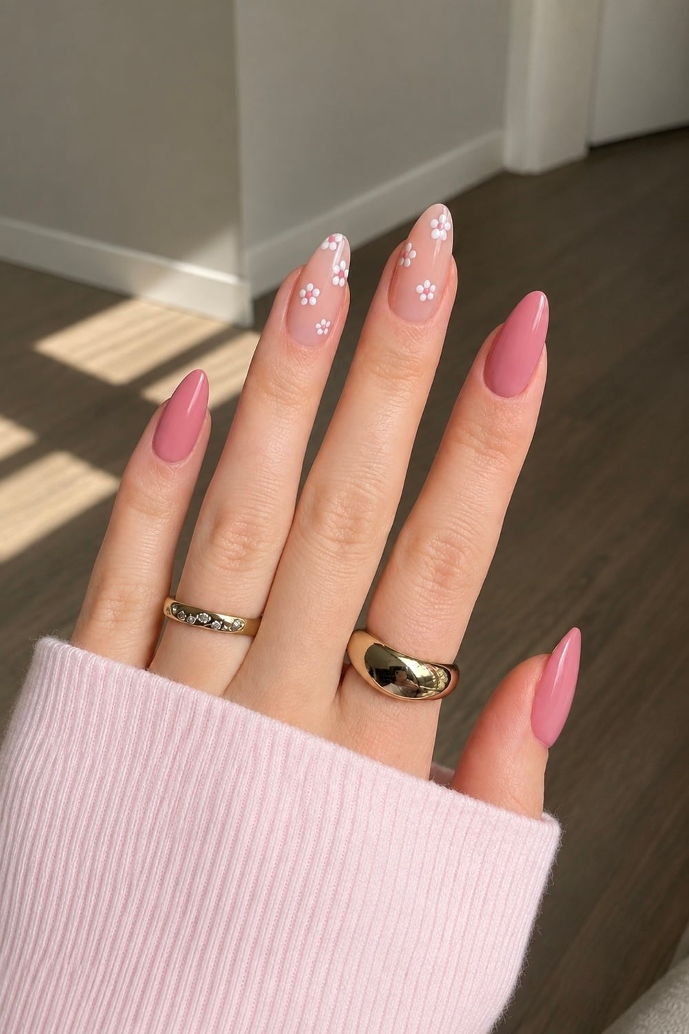 Embrace the beauty of nature with daisy nail ideas for your engagement! These floral designs add a whimsical touch to your bridal look, combining elegance with playfulness. Perfect for spring or summer weddings, daisy nail art offers versatility with chic white petals and vibrant yellow centers. Whether you opt for a minimalist style or intricate floral patterns, these wedding nail designs are sure to capture attention. Get inspired with trending nail art for brides, and let your nails bloom with love on your special day!