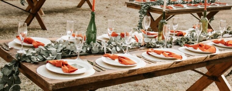 Looking for beautiful fall wedding table decor ideas? Get inspired by autumn wedding tablescapes featuring rustic fall wedding centerpieces, burgundy and gold wedding decor, terracotta and sage wedding colors, dried flowers, eucalyptus greenery, candles, pumpkins, amber glass, and cozy seasonal details. Perfect for October and November weddings, elegant fall wedding receptions, rustic weddings, DIY wedding decor, and budget-friendly wedding table ideas.